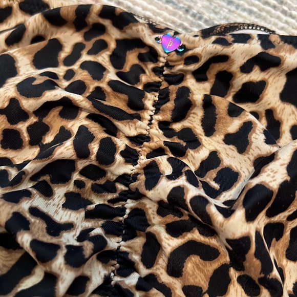 🔜 Leopard bikini bottom - Picture 3 of 4